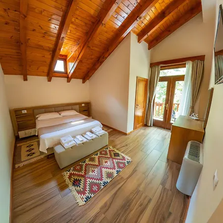 Sofra Kelmendit 4* Tamarë