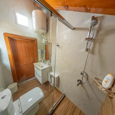 Sofra Kelmendit ゲストハウス 4*