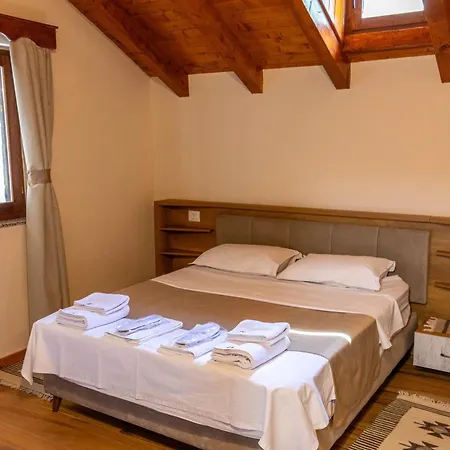 Pensionat Sofra Kelmendit Tamare