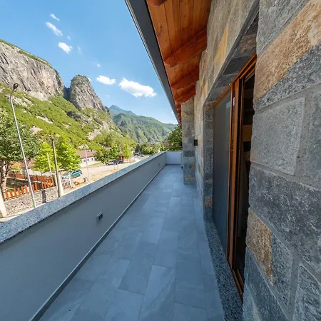 Sofra Kelmendit Guest house Tamare