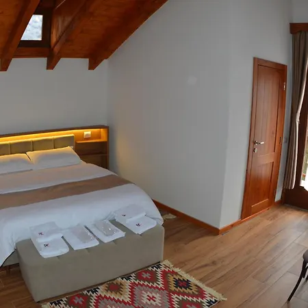 Sofra Kelmendit Pensjonat 4*