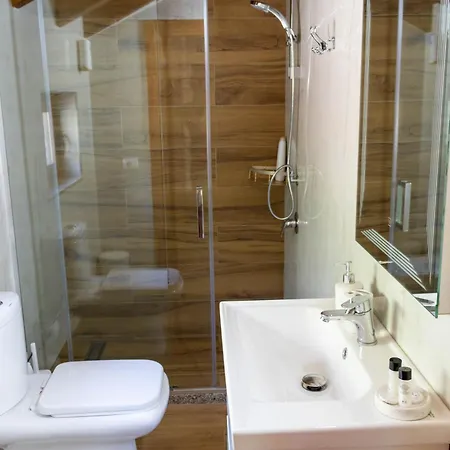 Sofra Kelmendit بيت ضيافة