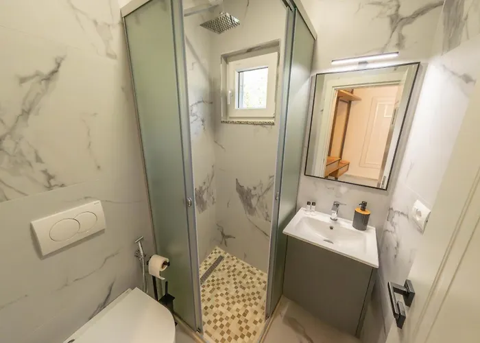 Sofra Kelmendit Affittacamere 4*