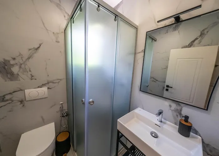 Sofra Kelmendit Affittacamere 4*